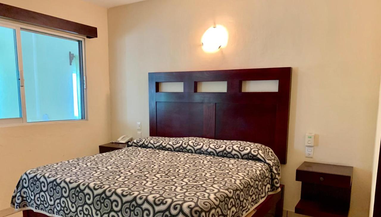 Hotel Cosmos